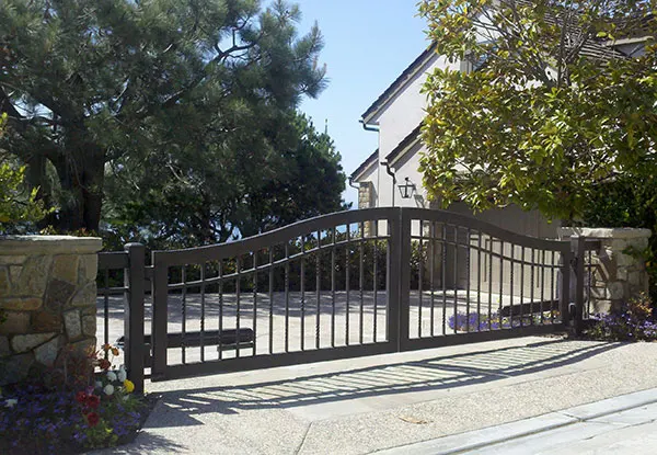 Custom Gated Entry & Paved Driveway Custom Paved Driveways & Entryways in Mission Hills